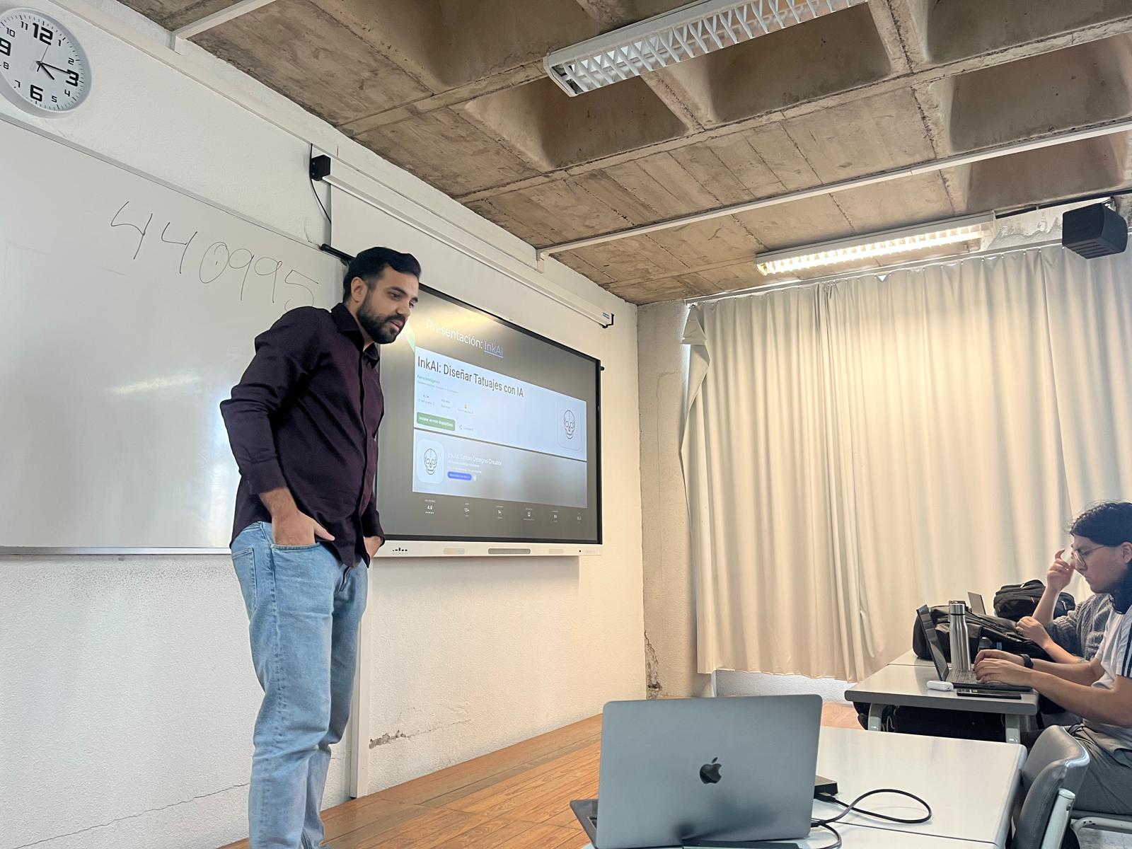 Imagen Daniel Reyes Parrilla en la charla EII